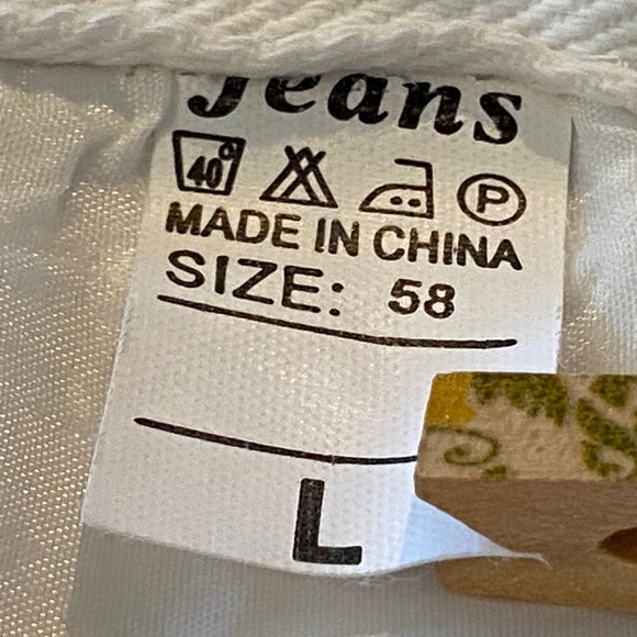 NWOT“JEANS” Sz-L Juniors/58 China- Cute Off White Jean Shorts-Soft Movable Cloth - Picture 12 of 15